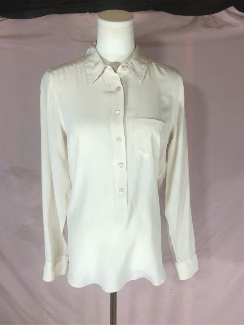 NWOT Equipment 100% Silk Cream Ivory Long-Sleeve Button-Front Collared Shirt